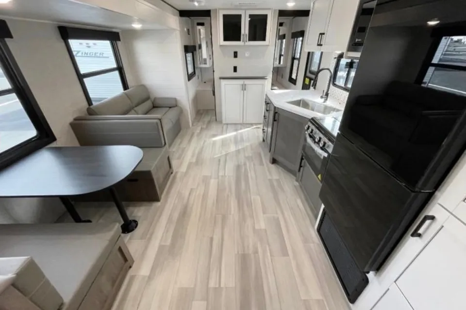 Jodi and Jerry’s Highland Ridge 26ft. Bunk House