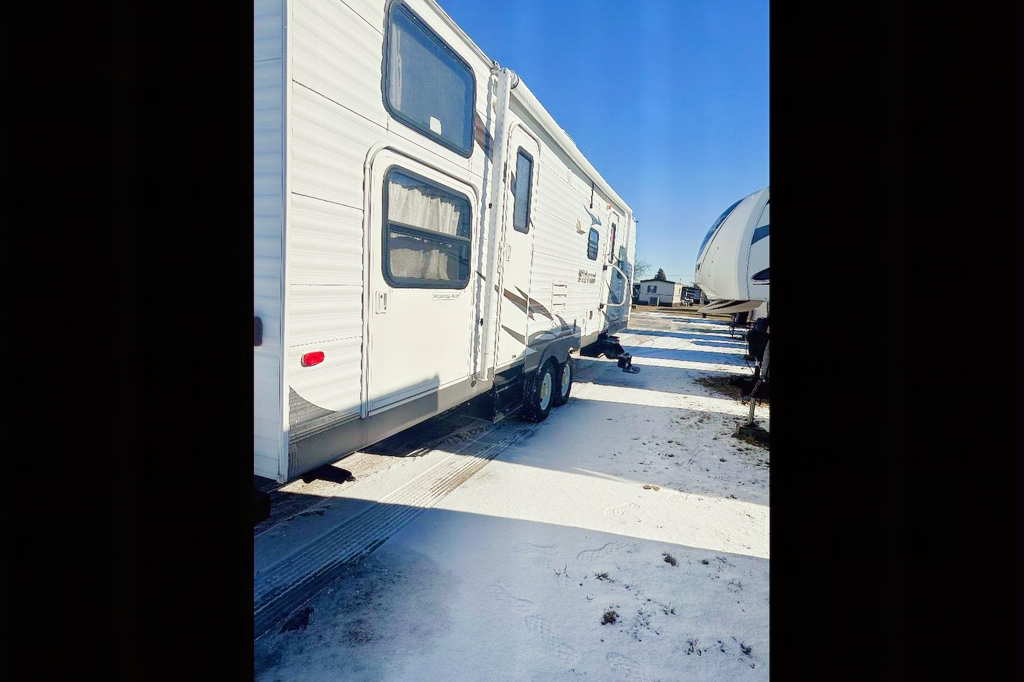 M & R RV'S (A) Fully remodeled Forest River Wildwood 29QBSS Travel Trailer