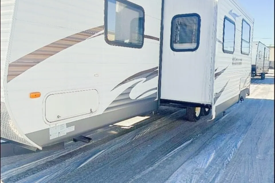 M & R RV'S (A) Fully remodeled Forest River Wildwood 29QBSS Travel Trailer
