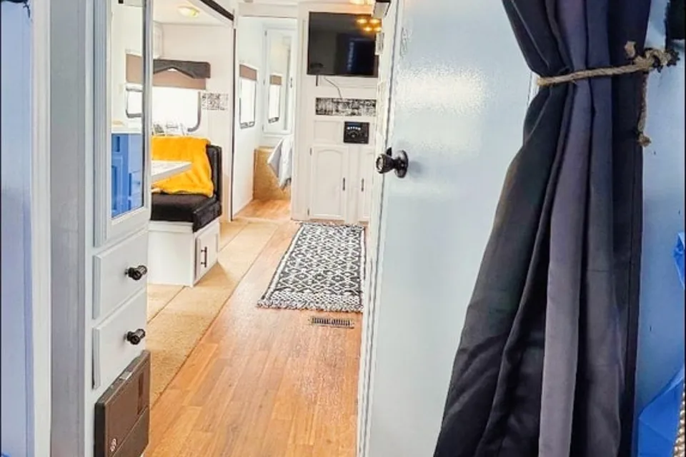 M & R RV'S (A) Fully remodeled Forest River Wildwood 29QBSS Travel Trailer