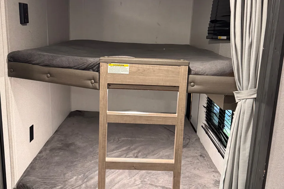 Keystone Hideout  28-28BHSWE Travel Trailer