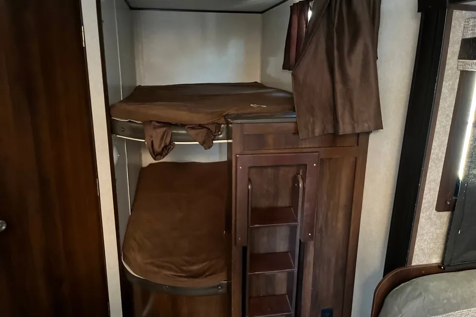 Sleeps 10 Travel Trailer Jayco Jay Flight