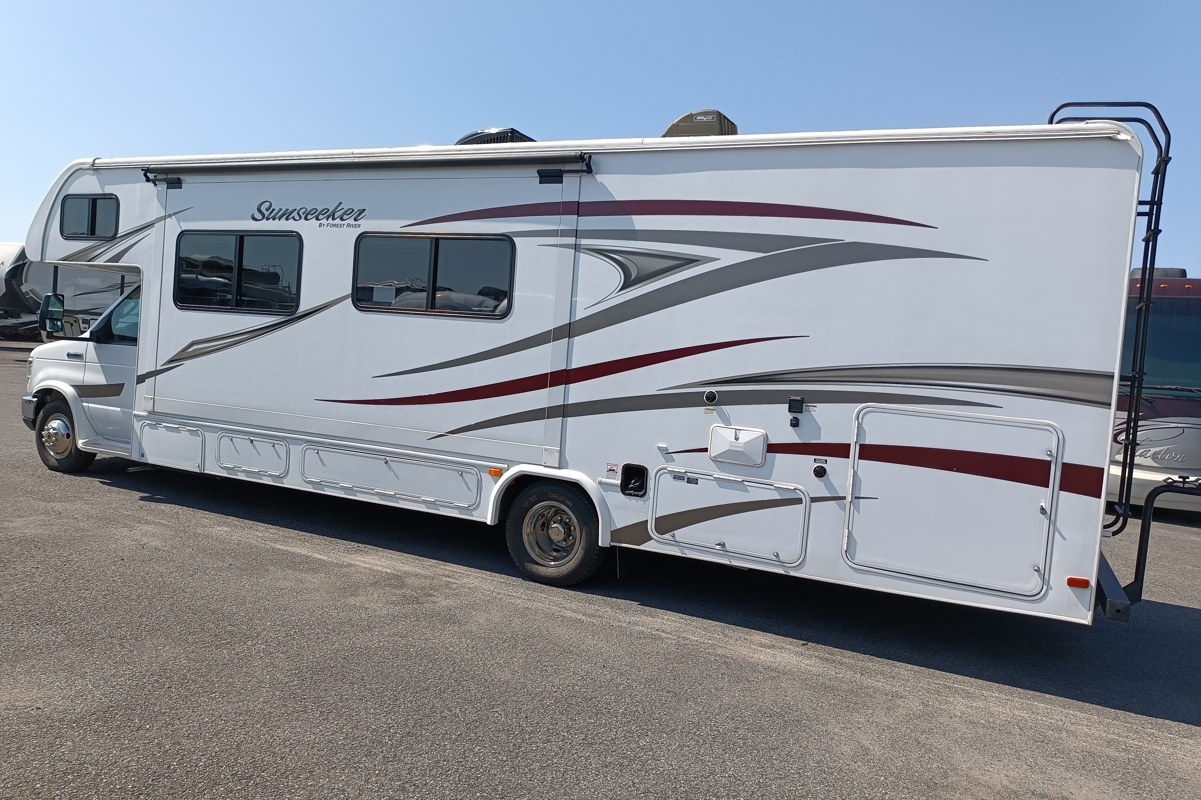 Forest River  Sunseeker  Classe C 31 pieds (2017)