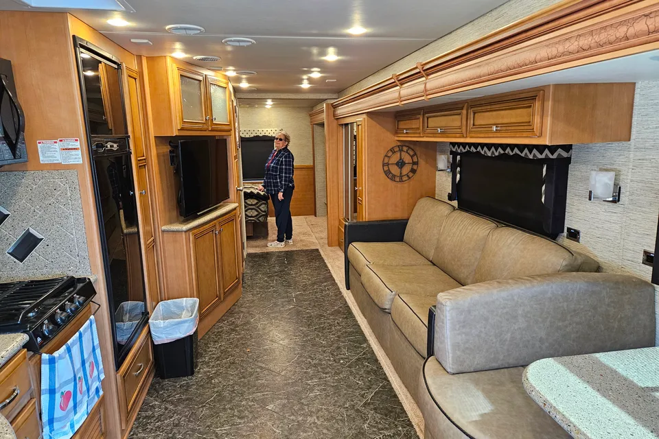 Steve's Newmar Bay Star Class A