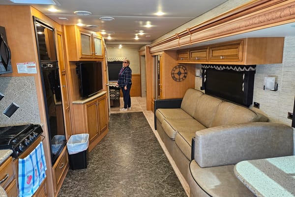 Steve's Newmar Bay Star Class A