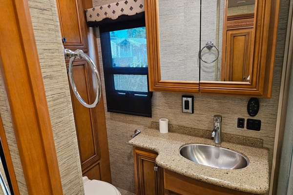 Steve's Newmar Bay Star Class A