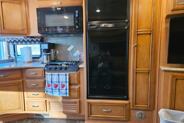 Steve's Newmar Bay Star Class A
