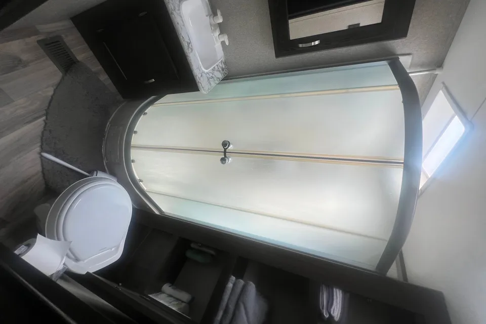 Schwab Springdale 38BH Travel Trailer