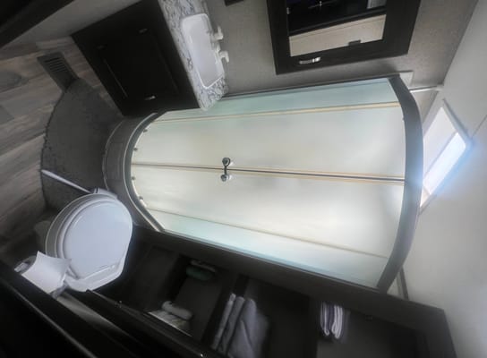 Schwab Springdale 38BH Travel Trailer