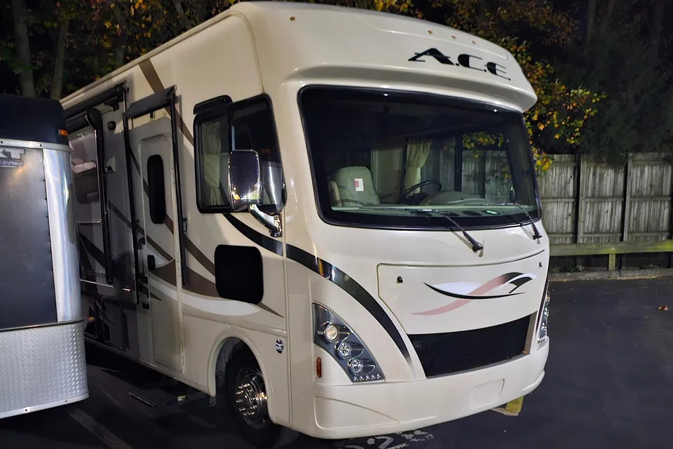 Frank's Thor Motor Coach Ace Class A