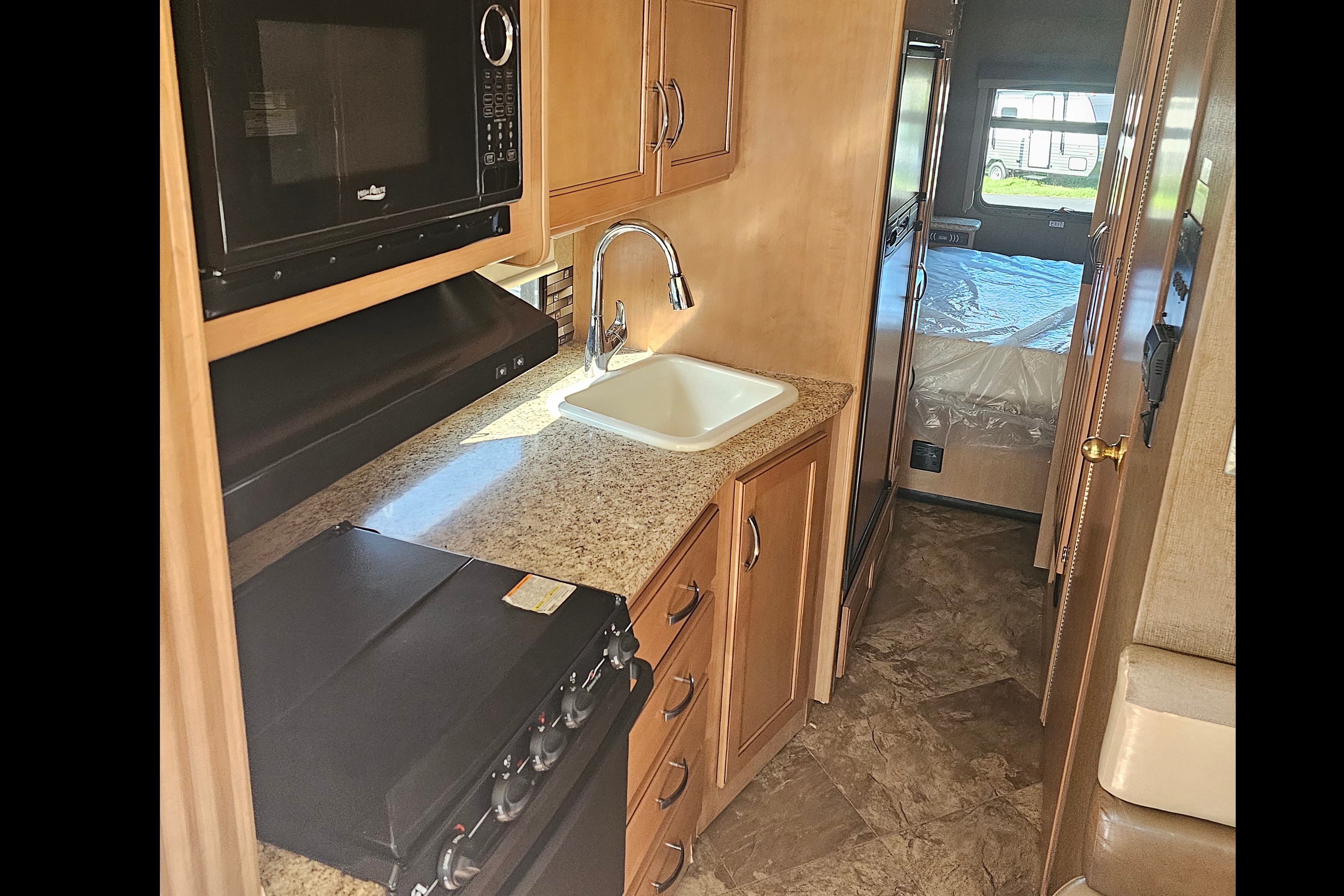 Frank's Thor Motor Coach Ace Class A