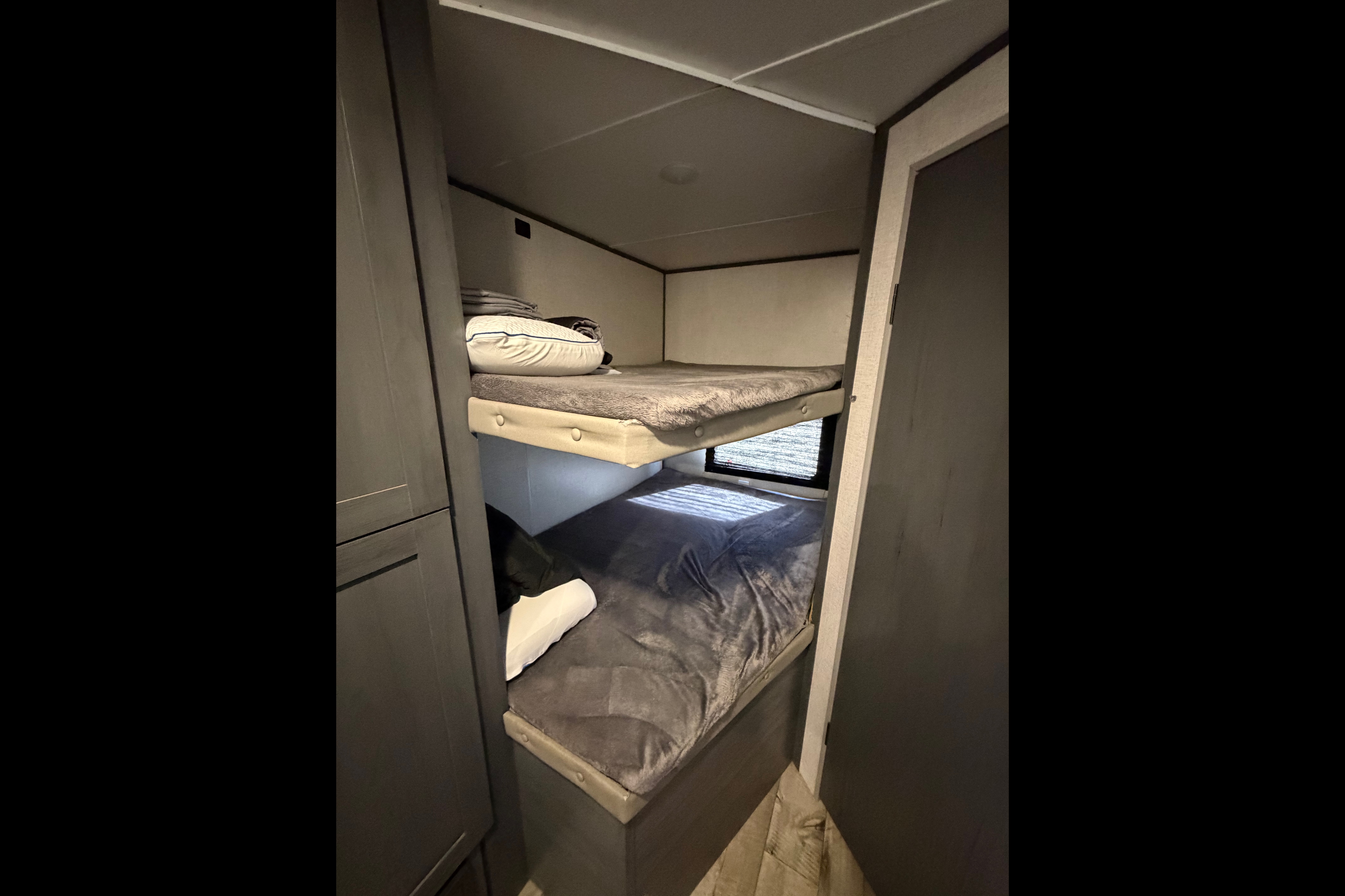 Caleb's Dutchmen Aspen Trail LE 26BH Travel Trailer