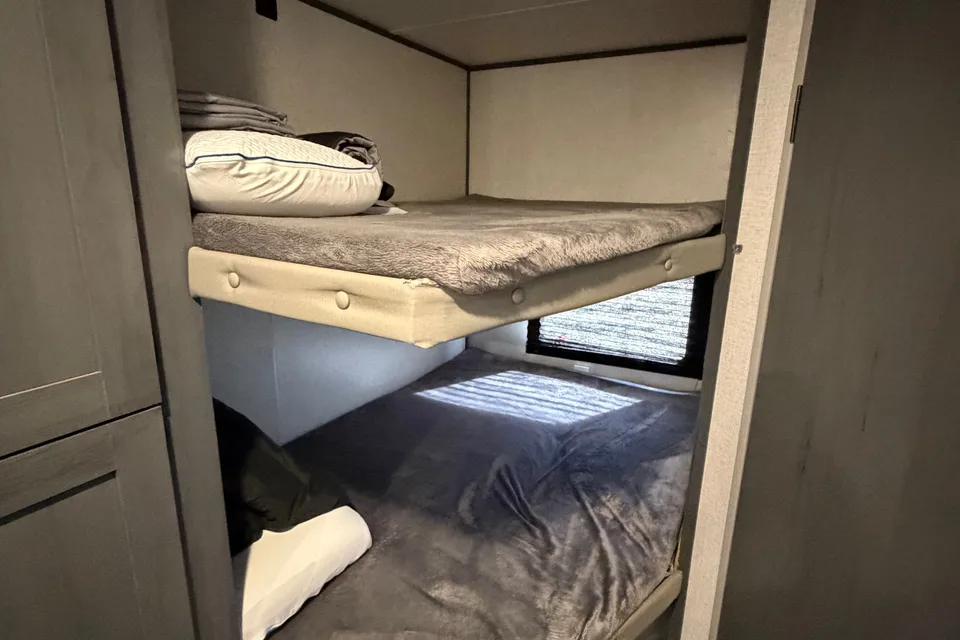 Caleb's Dutchmen Aspen Trail LE 26BH Travel Trailer