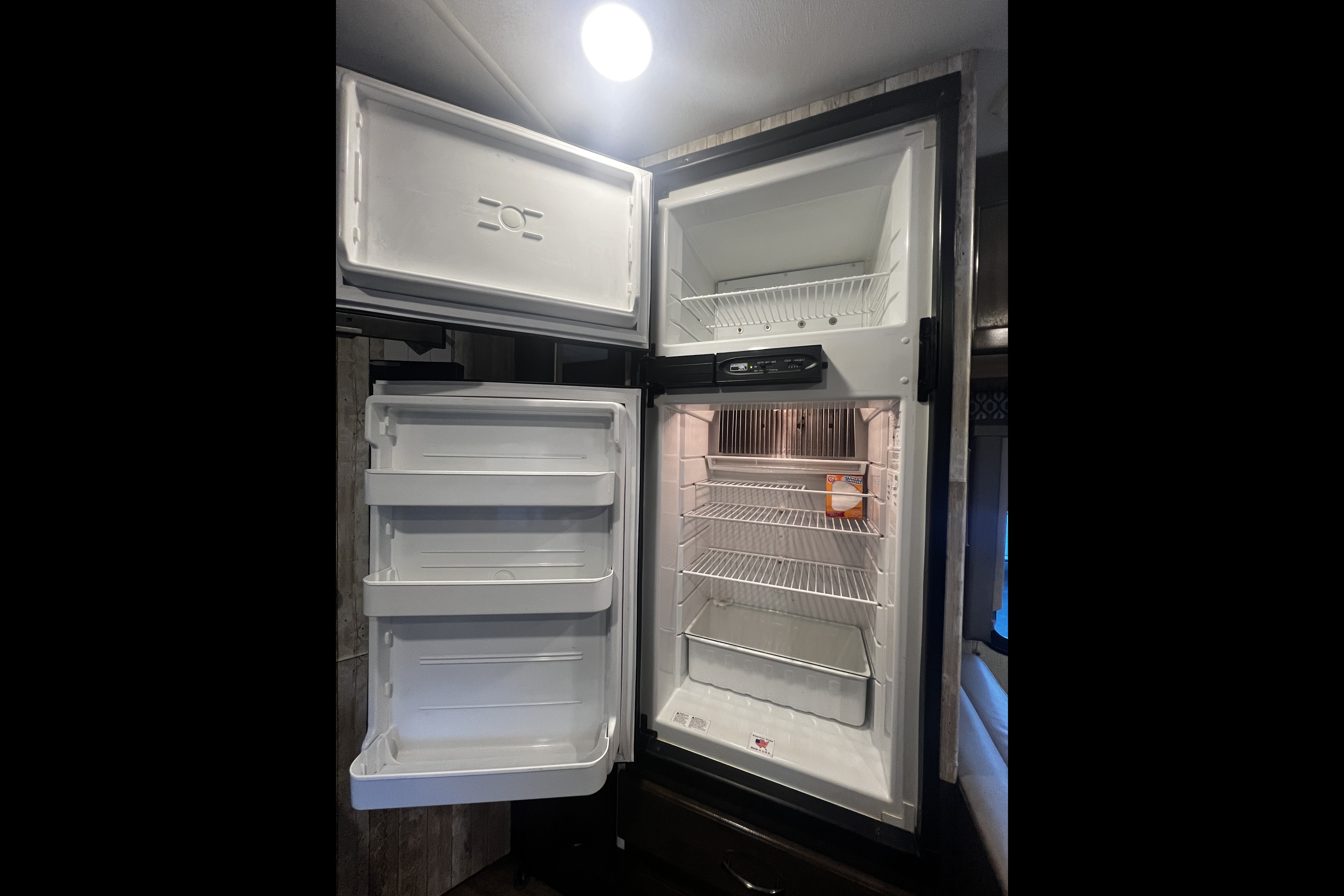Thor Motor Coach Freedom Elite 23H Class C