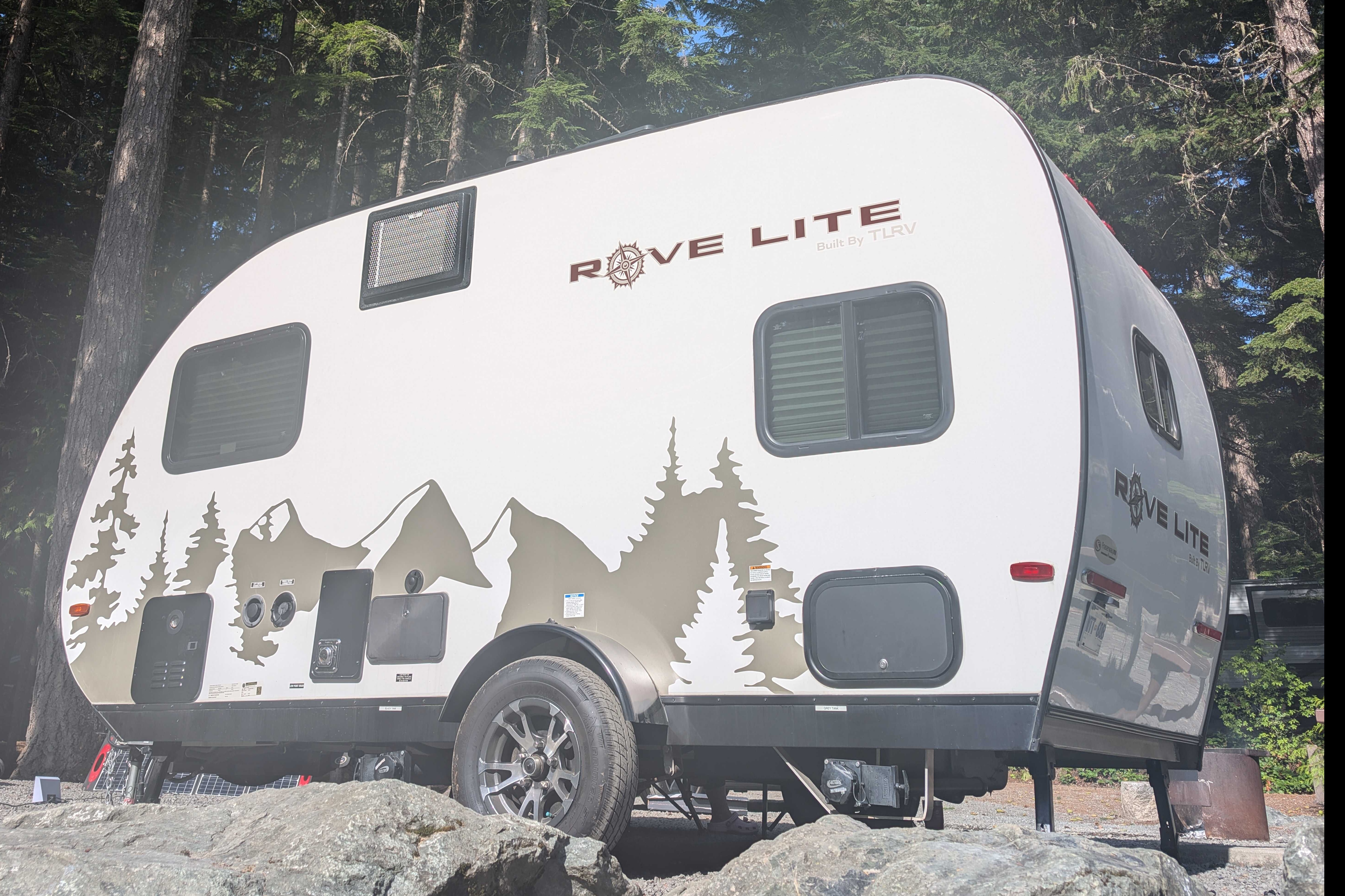 Tiny adventure House on Wheel sleeps 4