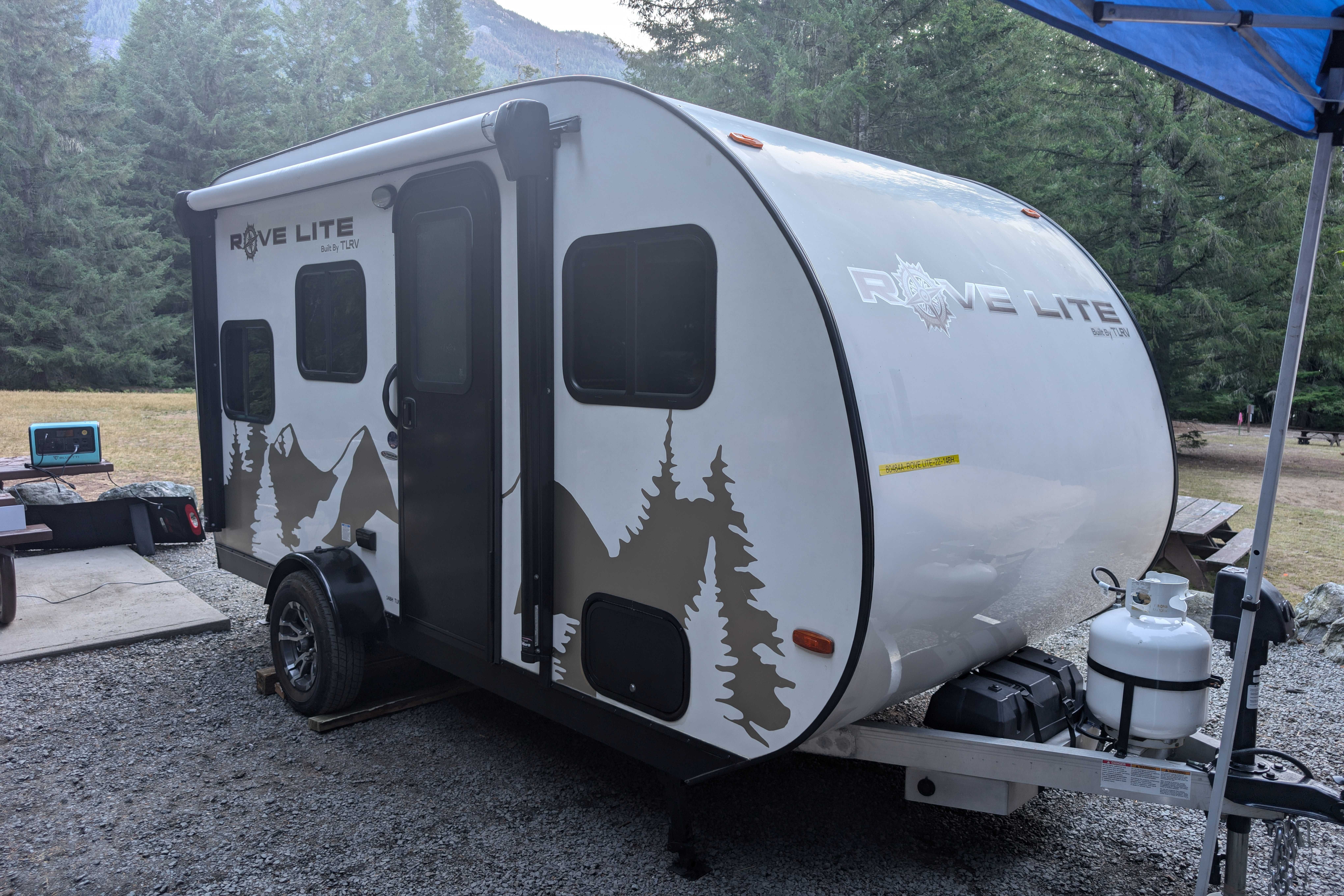 Tiny adventure House on Wheel sleeps 4