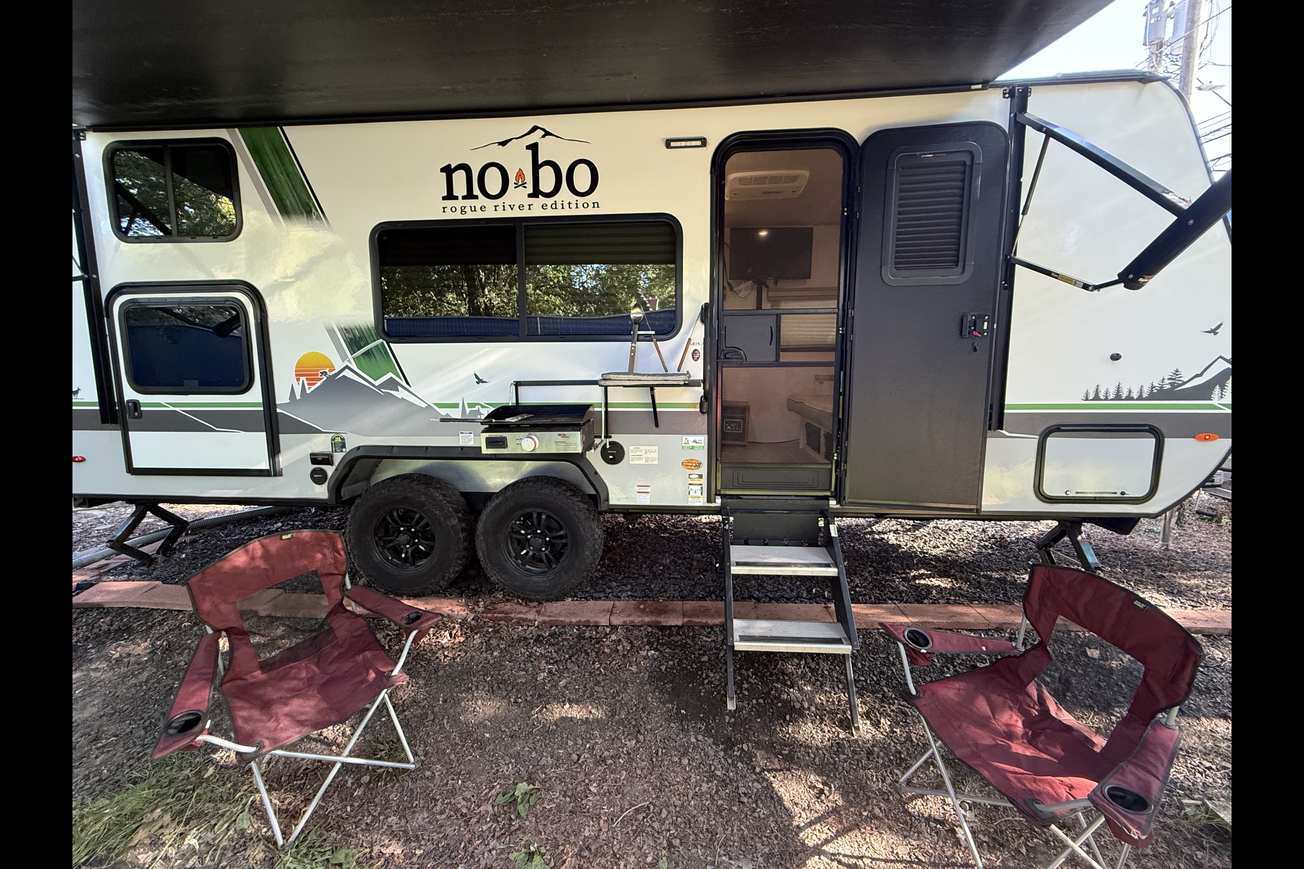 Sleep Well with No Boundaries Travel Trailer + Starlink + Generator + Kayak
