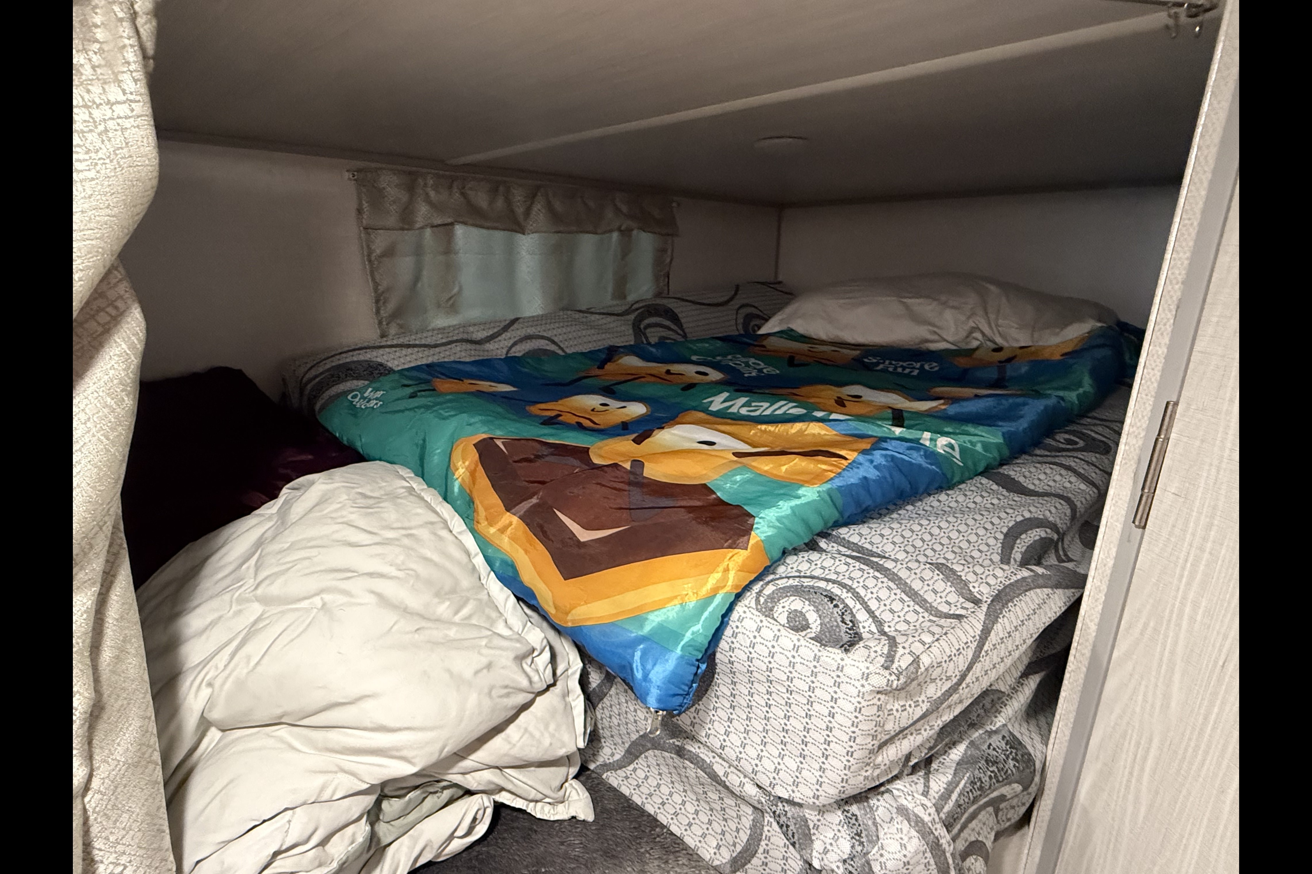 Sleep Well with No Boundaries Travel Trailer + Starlink + Generator + Kayak