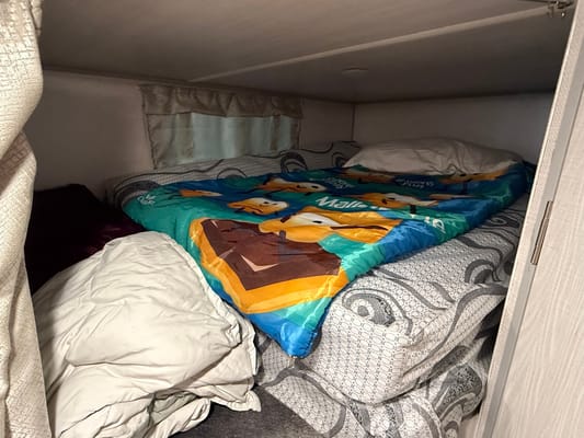 Sleep Well with No Boundaries Travel Trailer + Starlink + Generator + Kayak