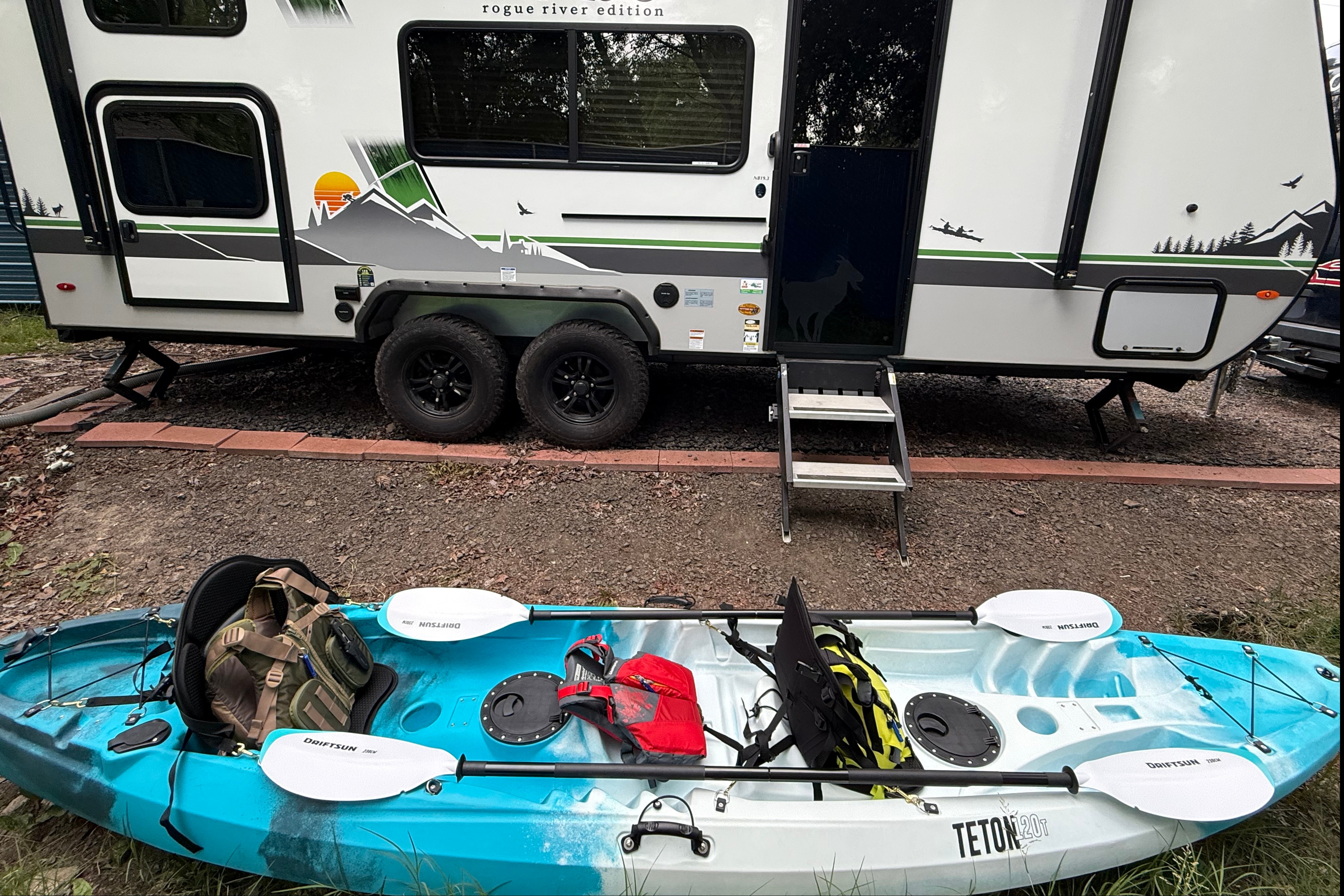 Sleep Well with No Boundaries Travel Trailer + Starlink + Generator + Kayak