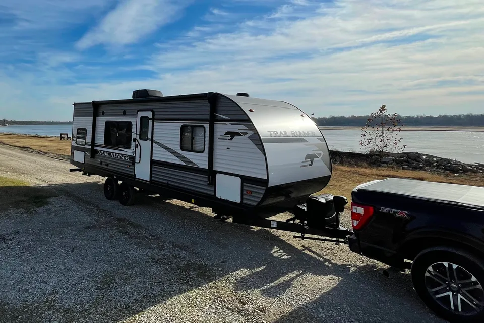 Sinu's Heartland Trail Runner Travel Trailer