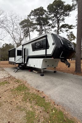 Brinkley Z 3100 Fifth Wheel “Brinkey Dink”