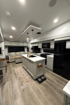Brinkley Z 3100 Fifth Wheel “Brinkey Dink”