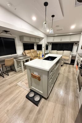 Brinkley Z 3100 Fifth Wheel “Brinkey Dink”