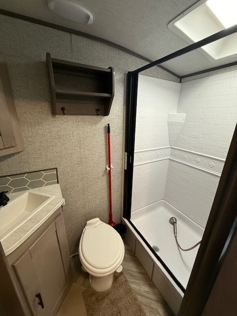 Happy Camper Shadow Cruiser 193MBS – Easy Tow, Fully Equipped