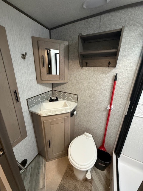 Happy Camper Shadow Cruiser 193MBS – Easy Tow, Fully Equipped