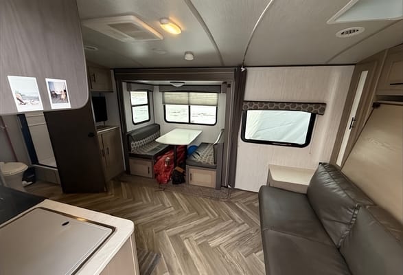 Happy Camper Shadow Cruiser 193MBS – Easy Tow, Fully Equipped