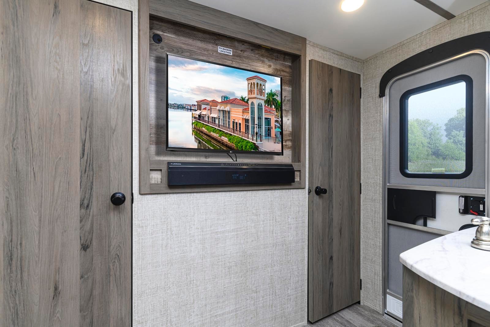 Shanna's Gulf Stream Kingsport 279bh Travel Trailer