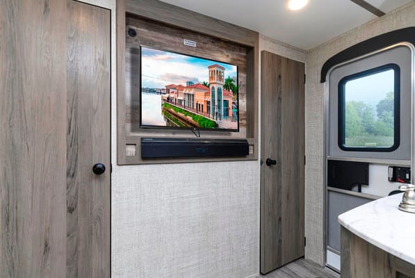 Shanna's Gulf Stream Kingsport 279bh Travel Trailer