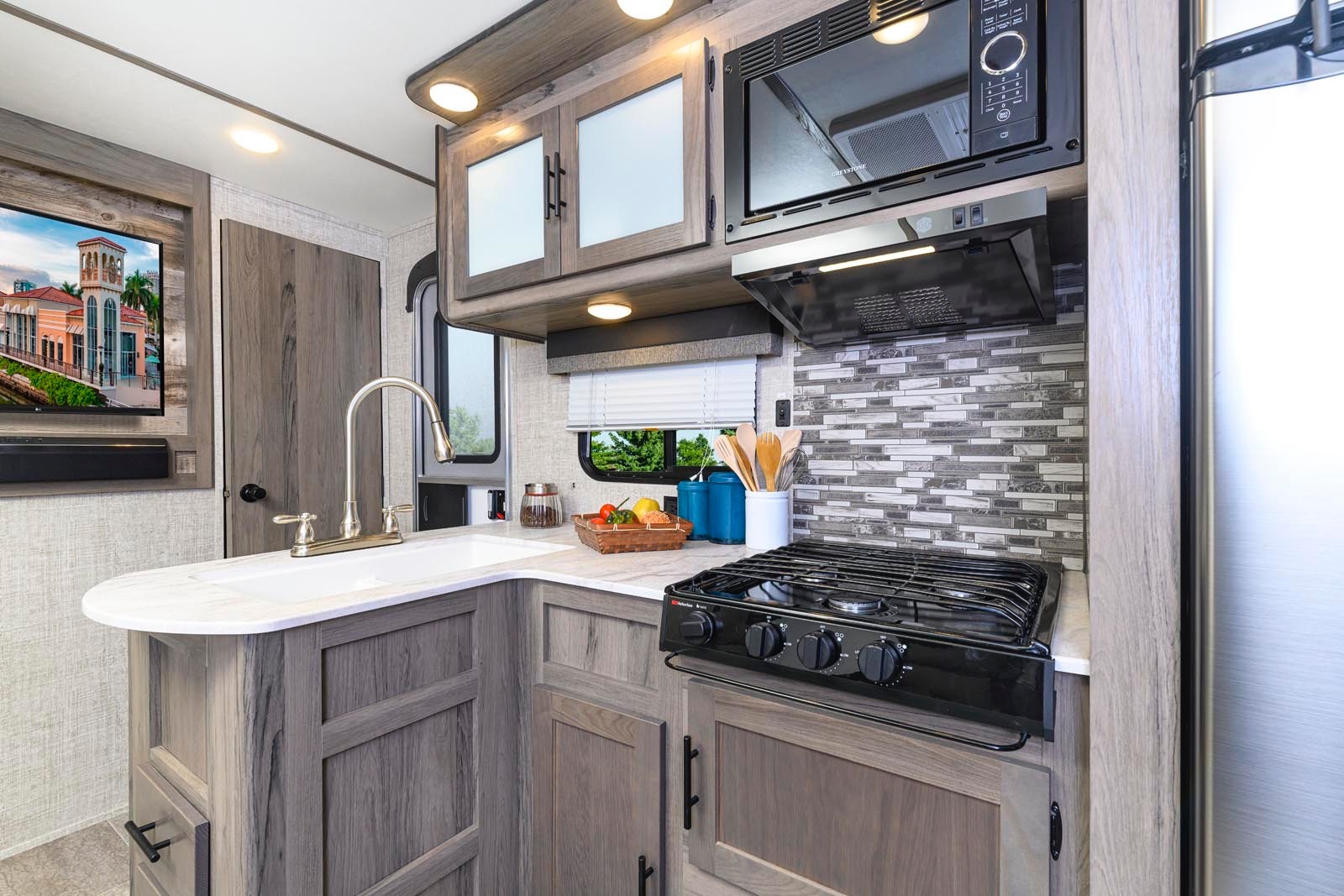 Shanna's Gulf Stream Kingsport 279bh Travel Trailer