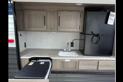 Shanna's Gulf Stream Kingsport 279bh Travel Trailer
