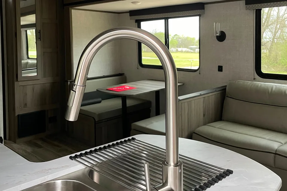 Shanna's Gulf Stream Kingsport 279bh Travel Trailer