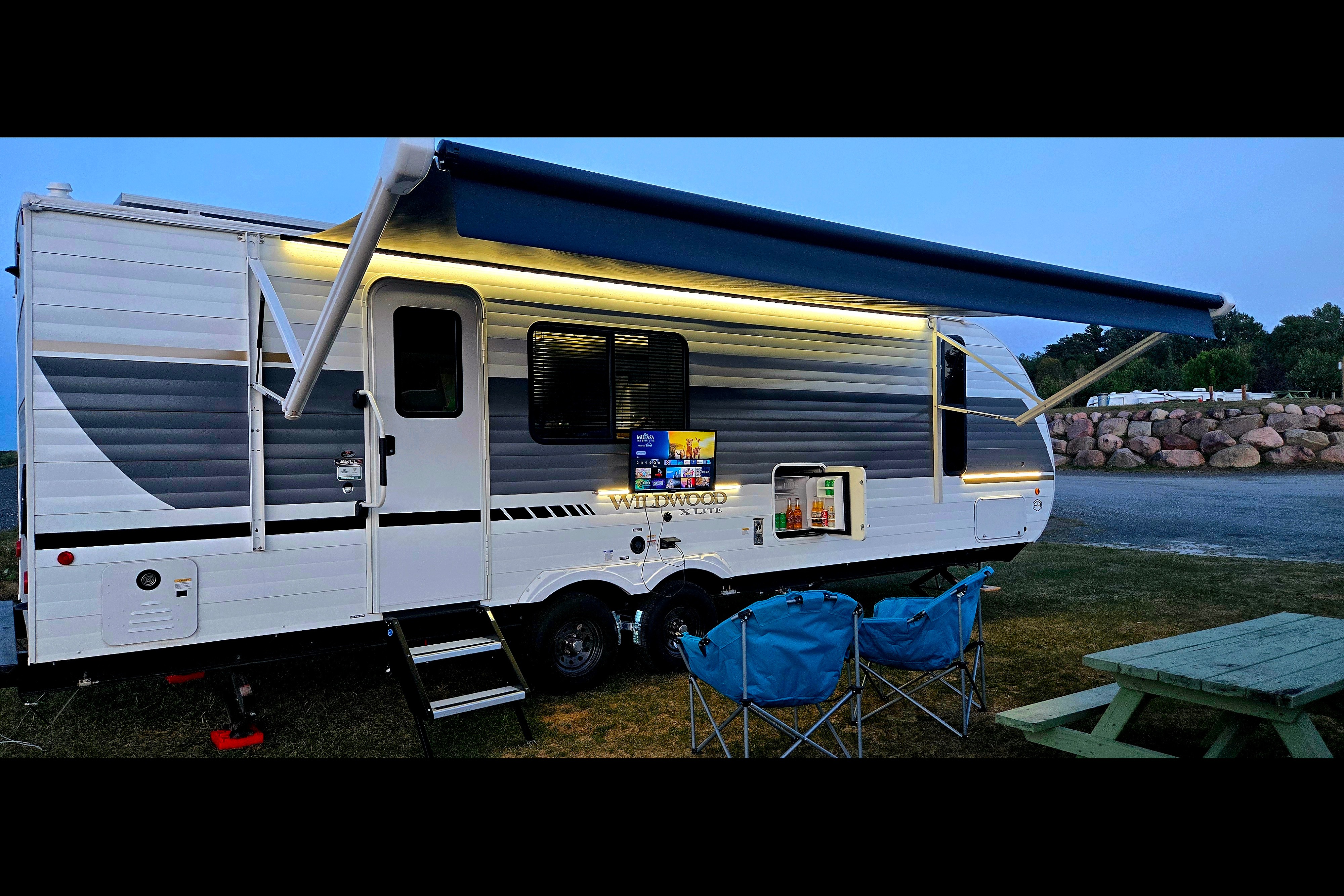 25 ICE (Intelligence Camping Experience)