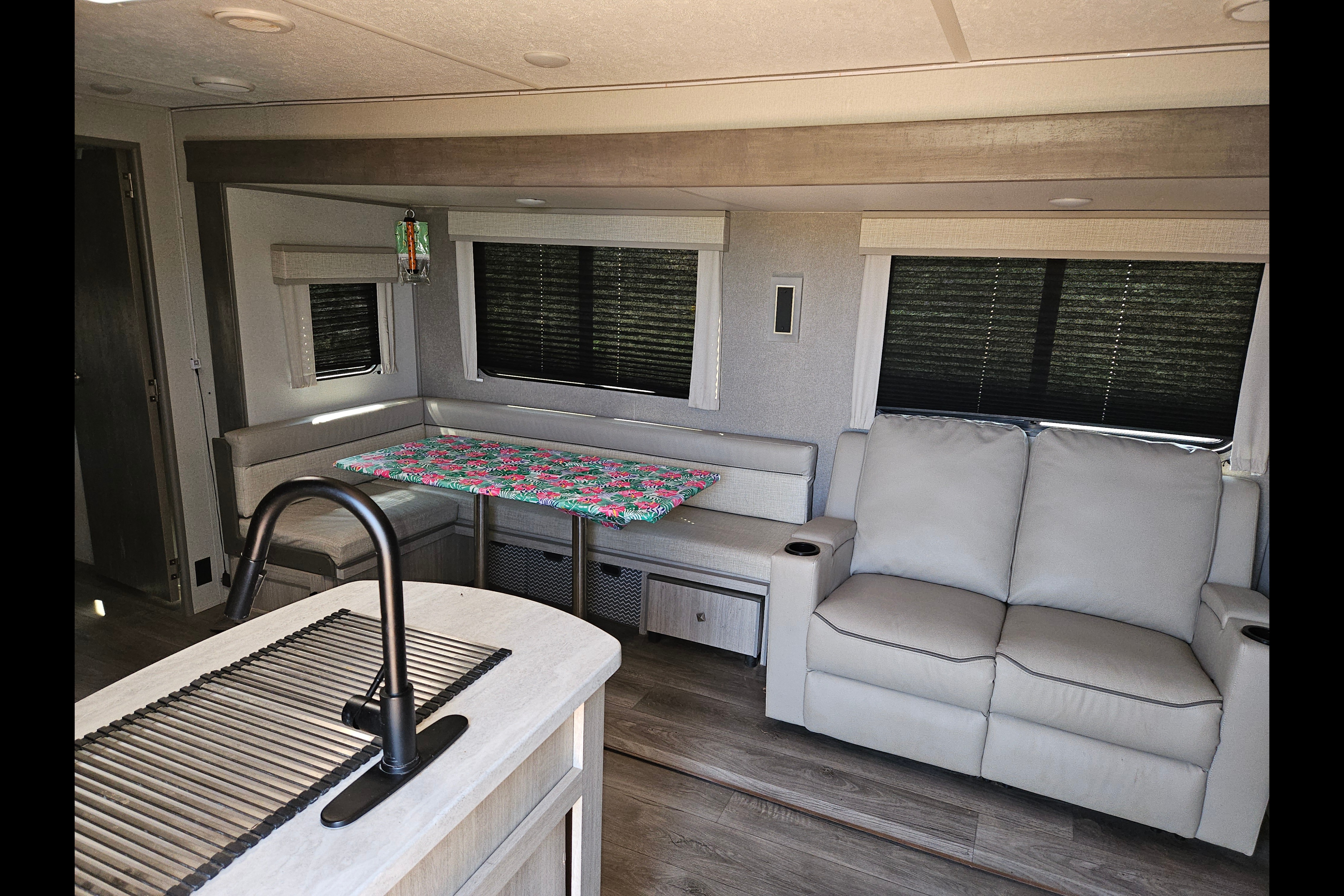 Mini Home on Wheels - 24' Coachmen Catalina Legacy