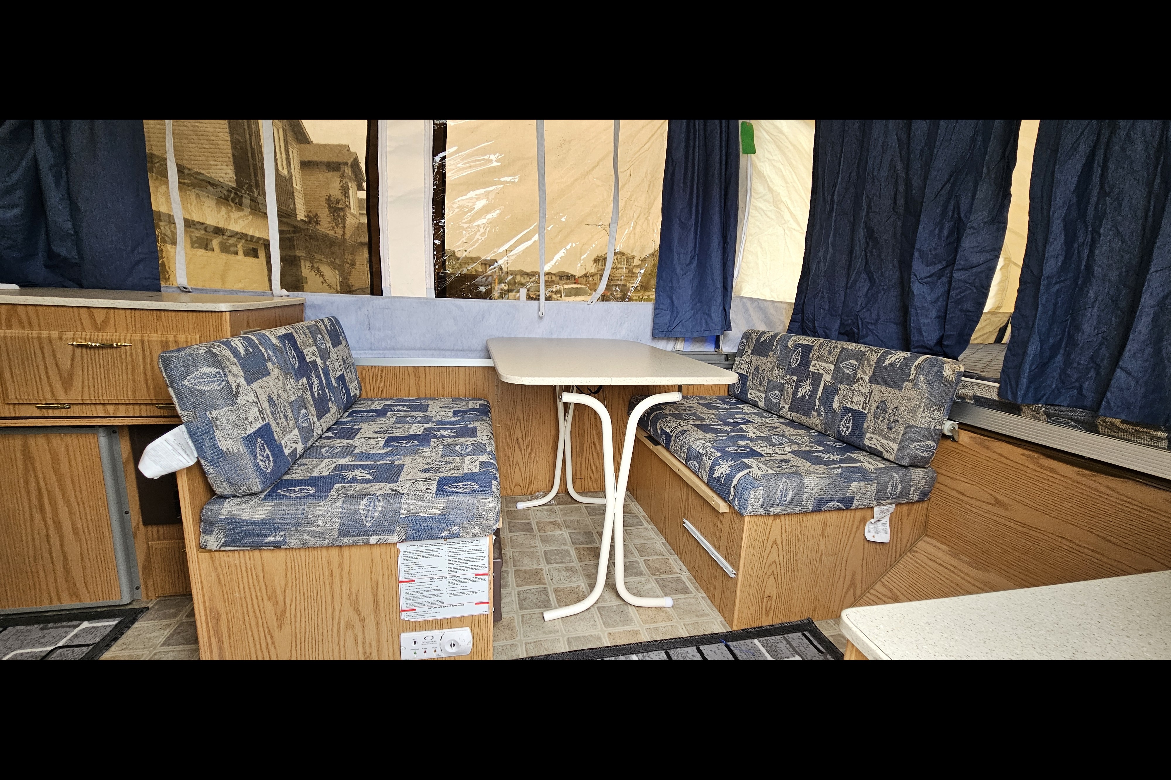 Clean and Cozy Flagstaff fs20ltd Tent Trailer