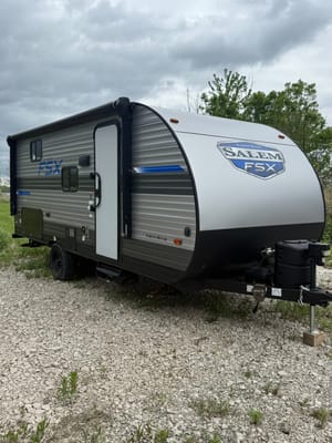 Kinch's Family Travel Trailer Forest River Salem FSX178BHSK