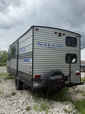 Kinch's Family Travel Trailer Forest River Salem FSX178BHSK