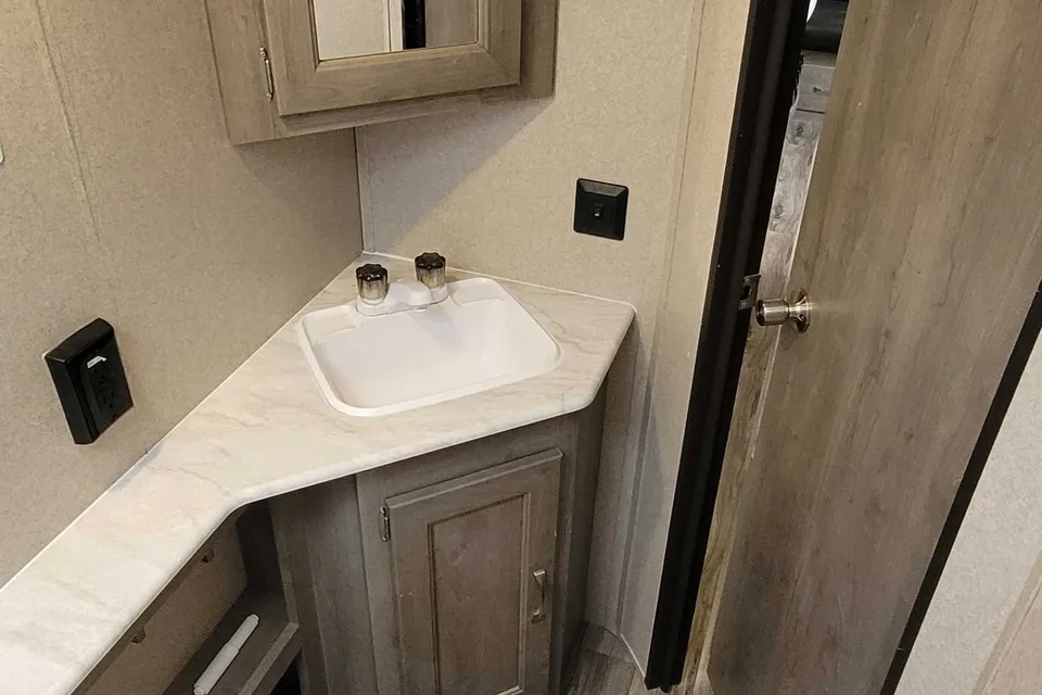 Quarry RV Cottage