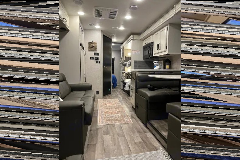 Entegra Coach Odyssey 31F