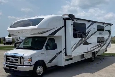 Entegra Coach Odyssey 31F