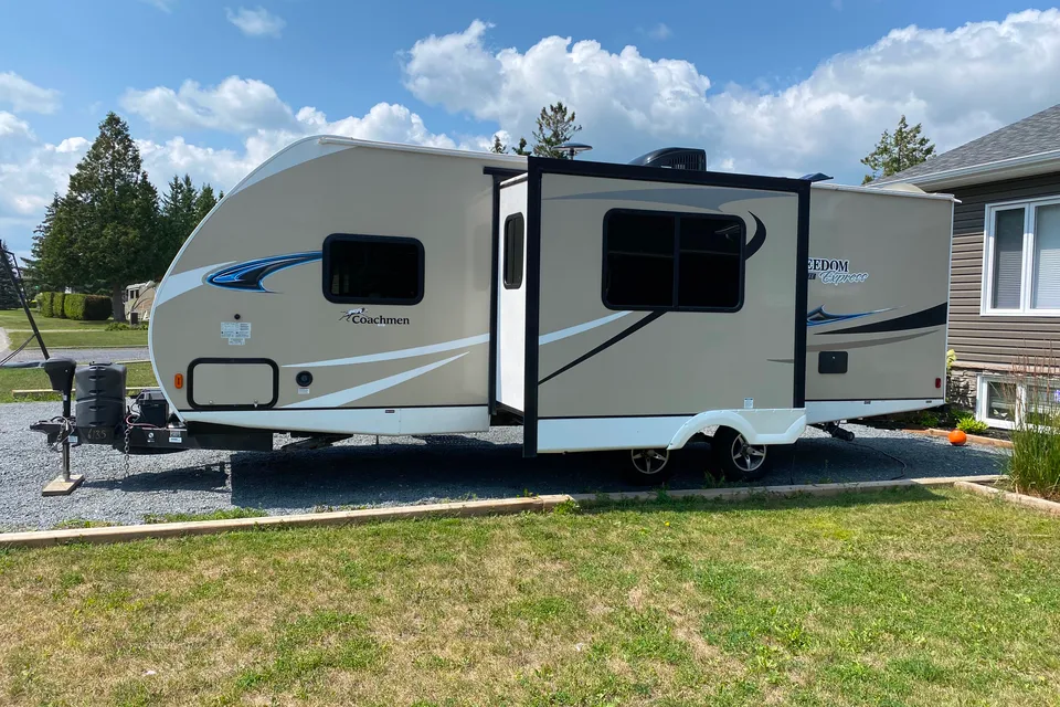 Kristen and Mike’s Coachmen 257 freedom express Travel Trailer