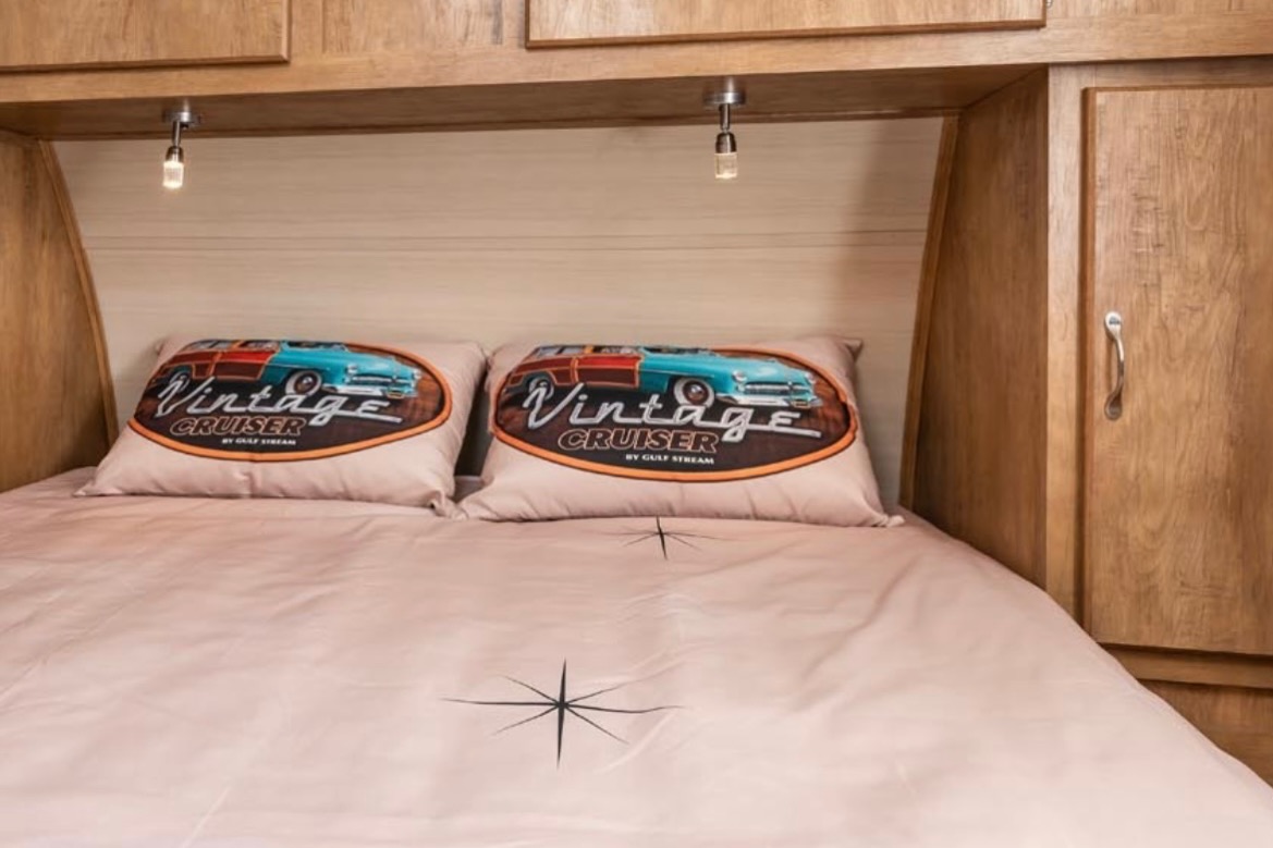 Gulf Stream Retro Cruiser