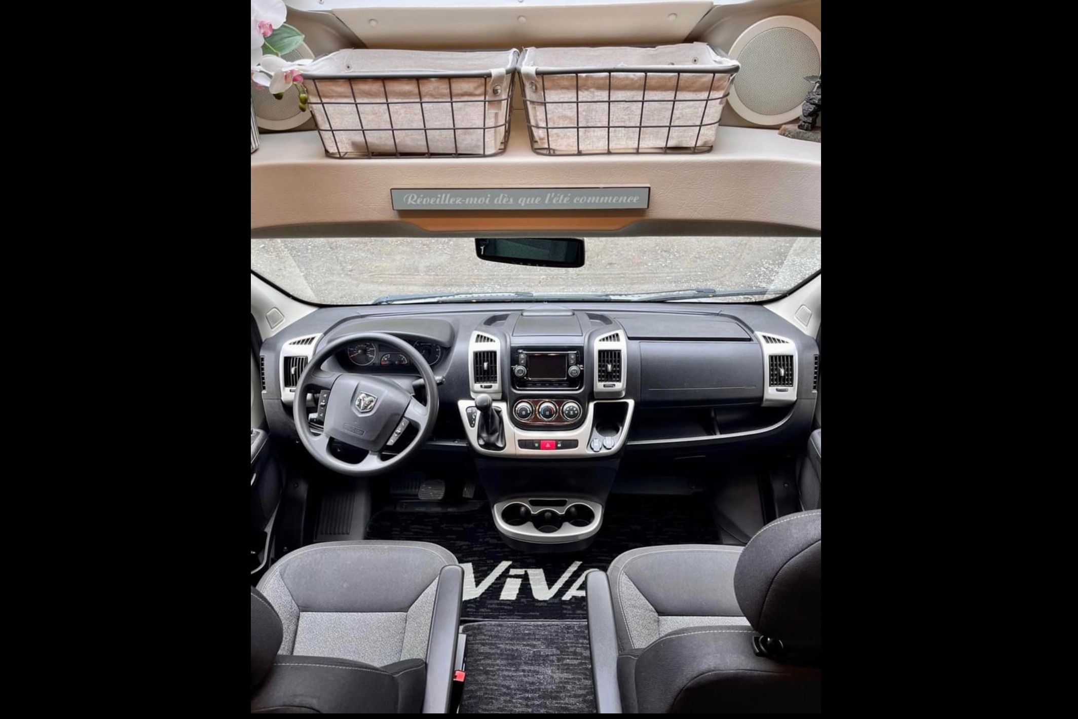 Winnebago Itasca Viva
