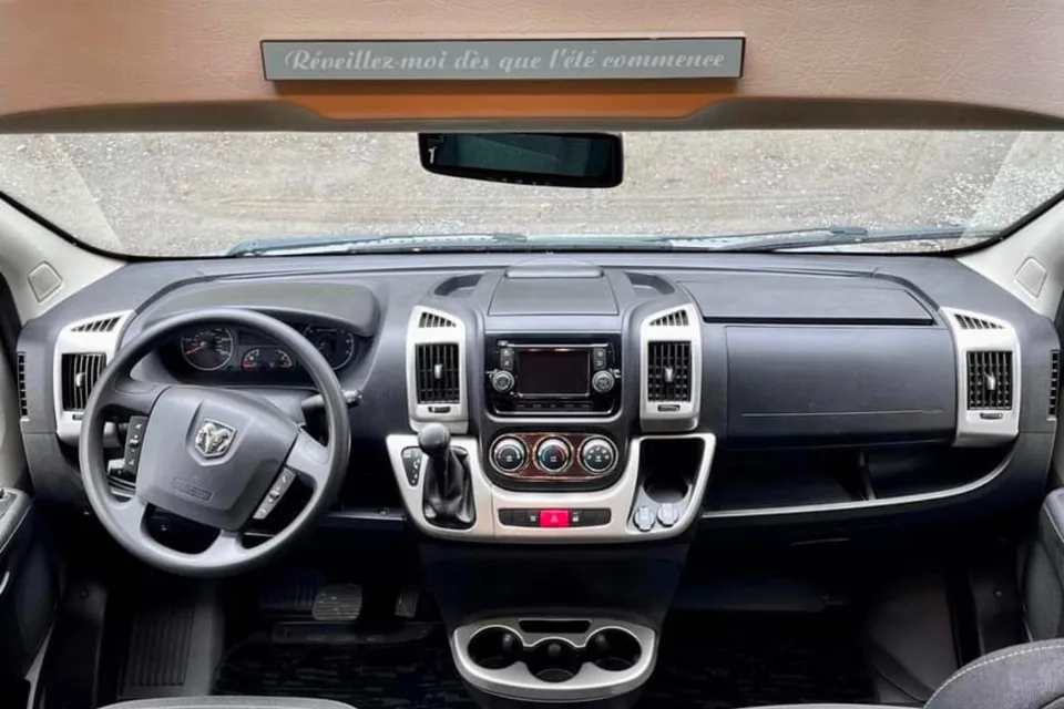 Winnebago Itasca Viva