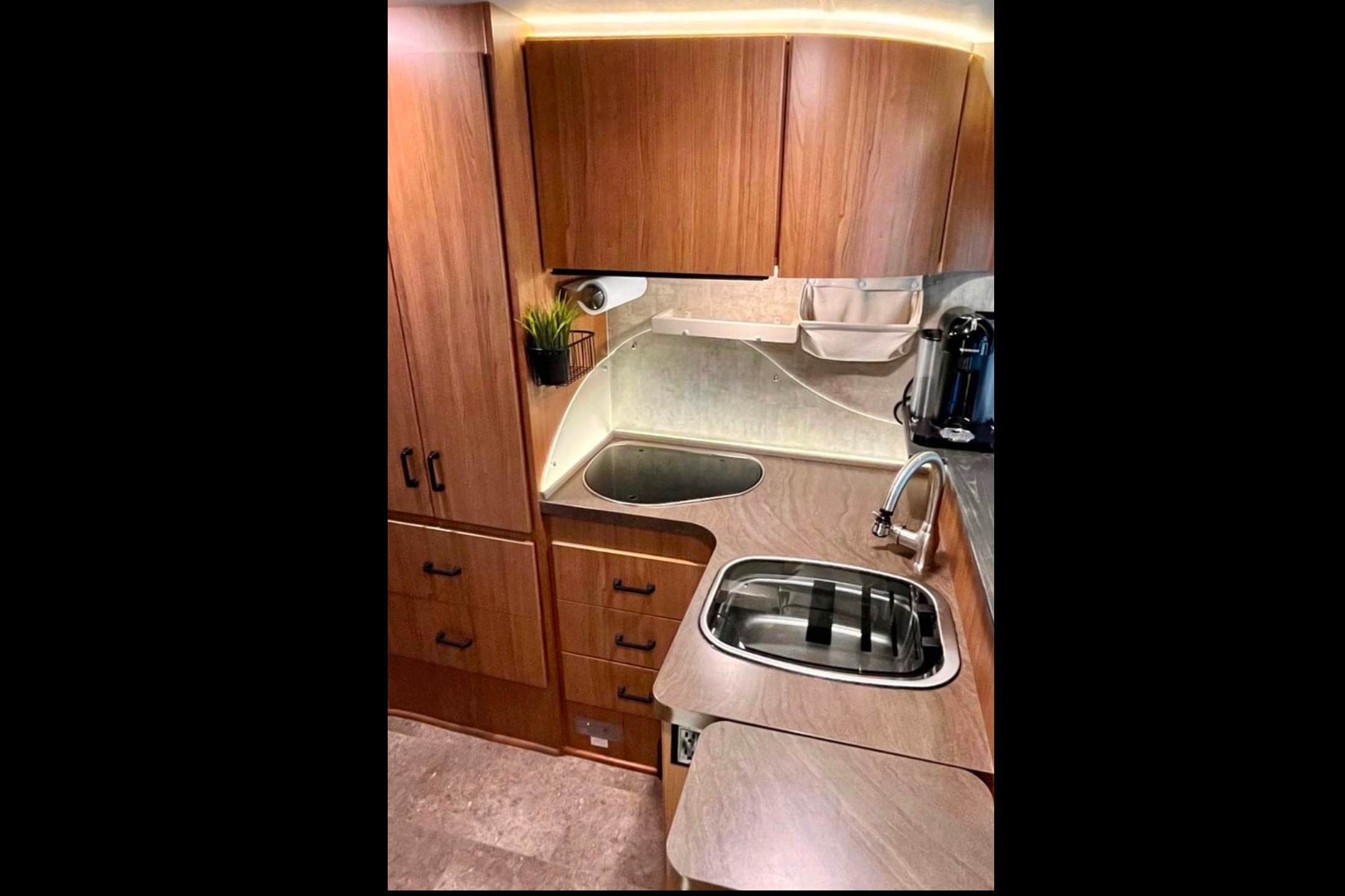 Winnebago Itasca Viva
