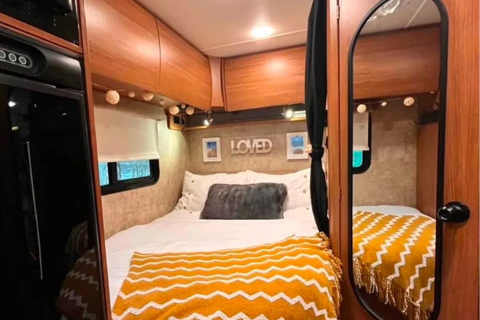 Winnebago Itasca Viva